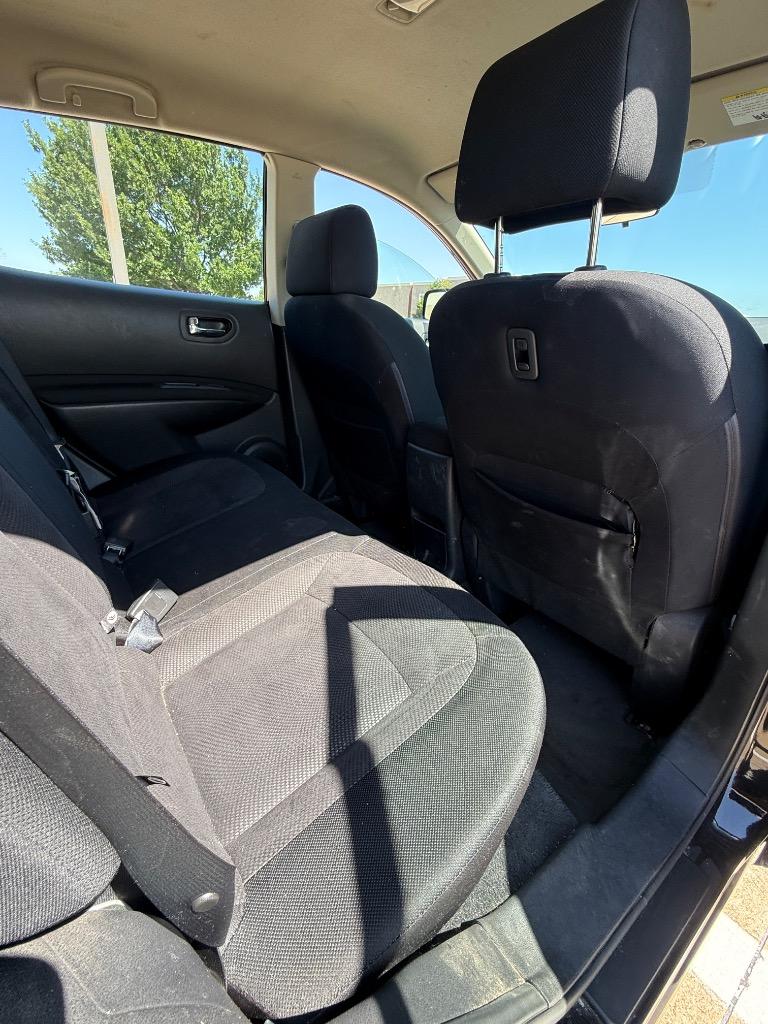 2011 Nissan Rogue SV - Photo 12