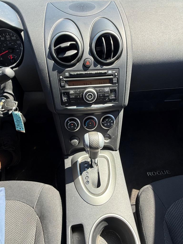 2011 Nissan Rogue SV - Photo 9